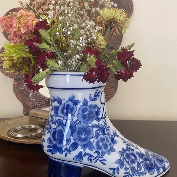 Victorian vintage boot vase - Picture 2 of 2